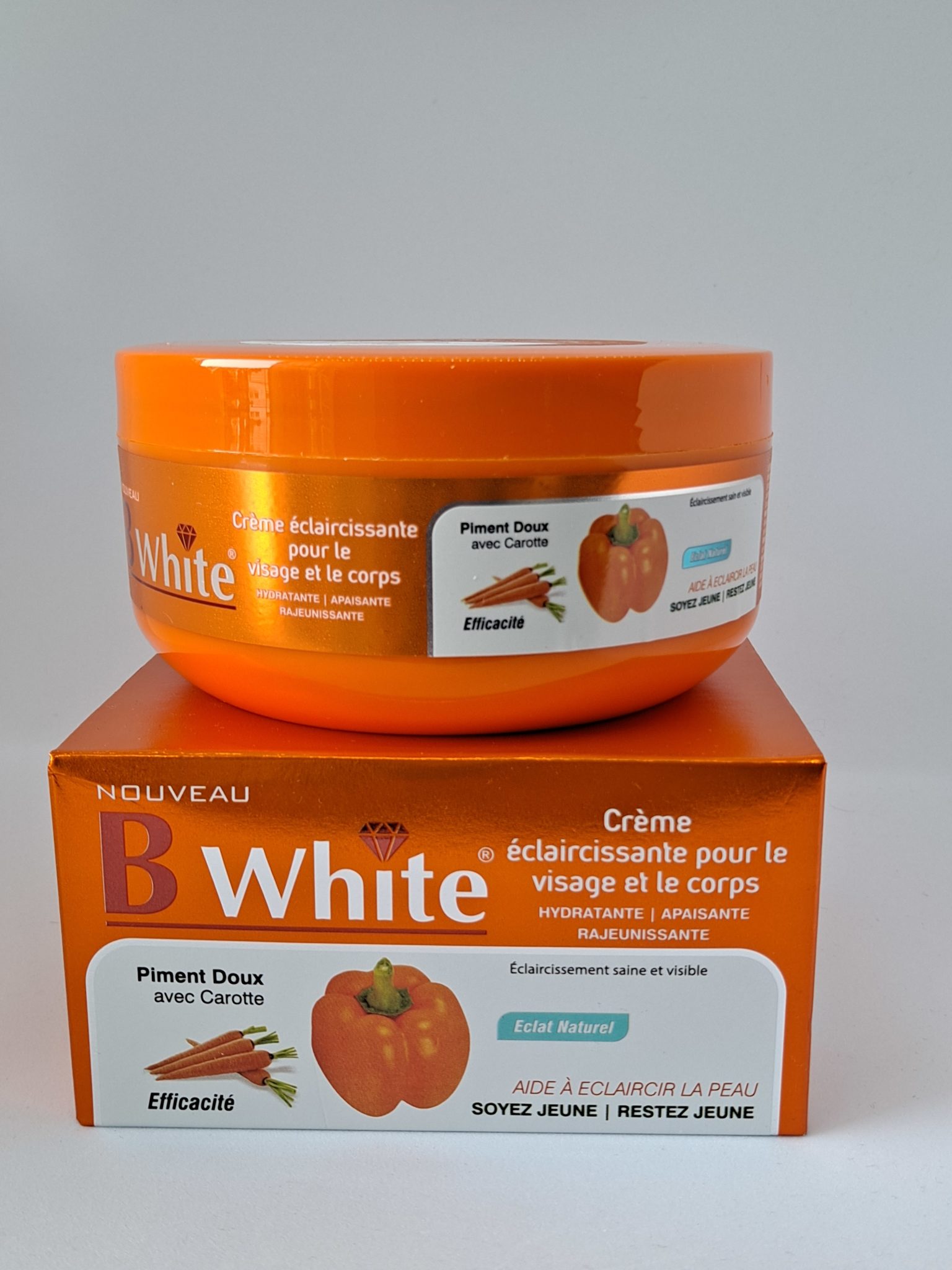 B White Curcuma avec du Safran Crème éclaircissante pour le visage et le corps GLAMORIYA